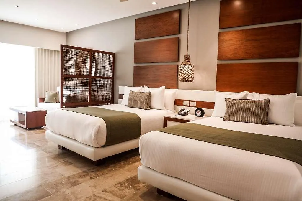 The Reef 28 Hotel Playa del Carmen