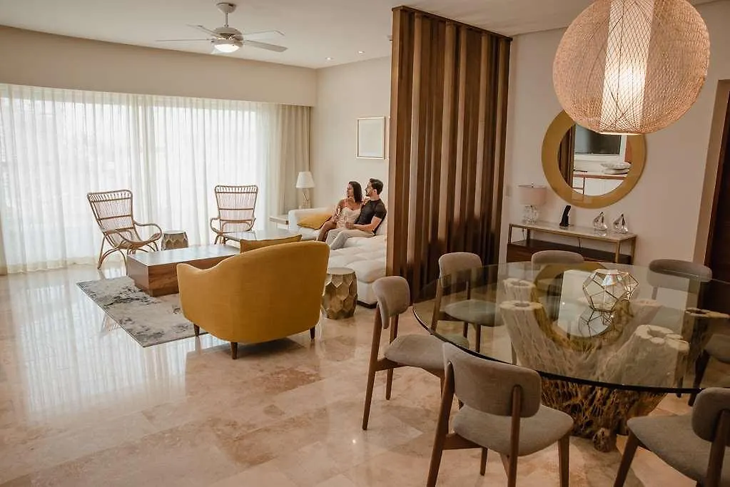 The Reef 28 Hotel Playa del Carmen