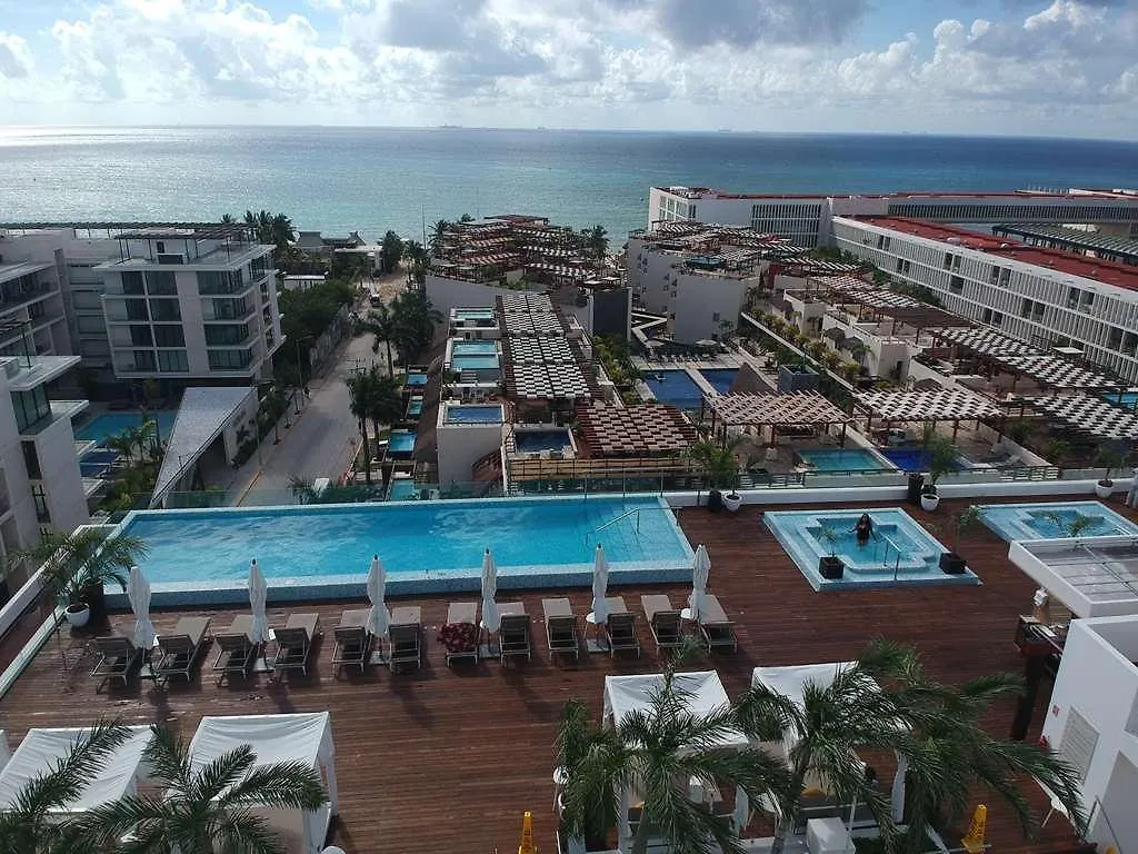 The Reef 28 Hotel Playa del Carmen