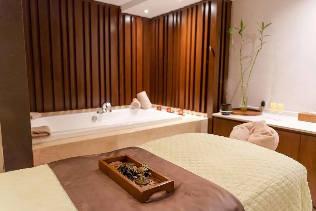 The Reef 28 Hotel Playa del Carmen